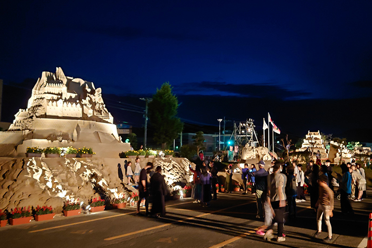 砂像ライトアップ